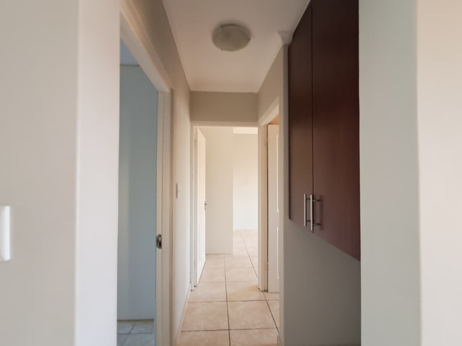 To Let 2 Bedroom Property for Rent in Burgundy Estate Western Cape